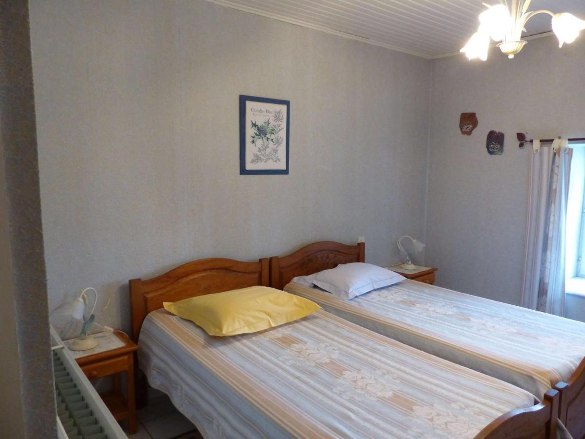 Hotel Le Chaumois Saint-Boil Esterno foto